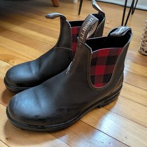 Blundstone Dark Brown and Plaid Chelsea Boots